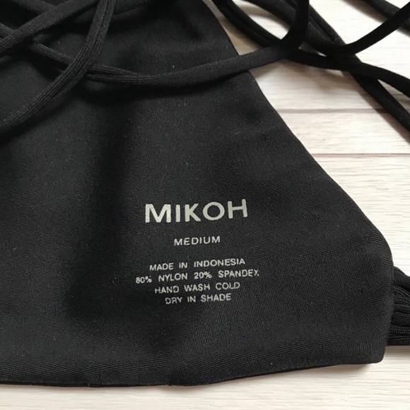 MIKOH Banyans Top and Lanai Bottom. Medium. NWOT. - Picture 4 of 5